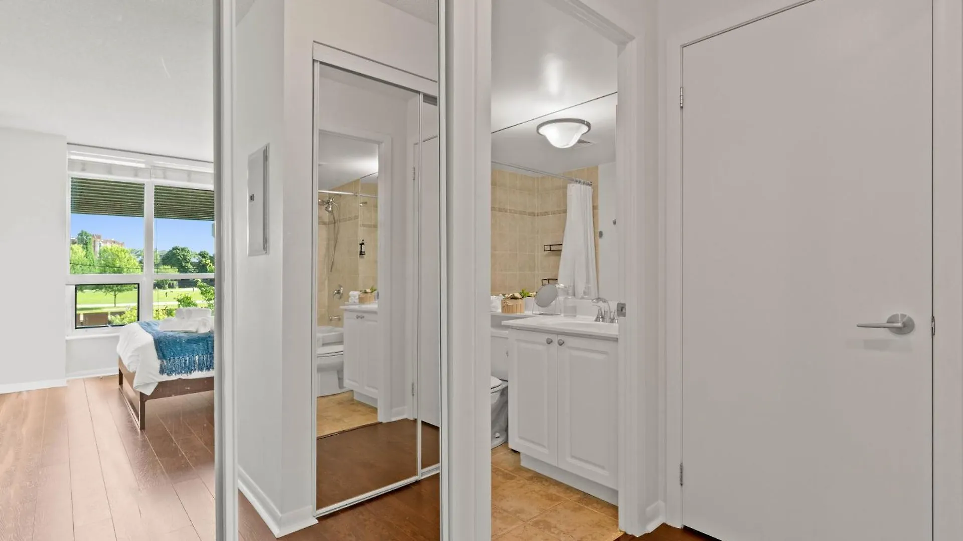 Appartement Modern 2Br Downtown Condo, Lakeshore, Exhibition Place, Fort York Toronto